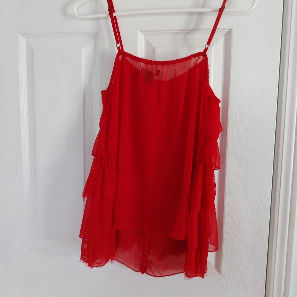 🎈♨️Vibrant Red Ruffled Camisole - Picture 2 of 4